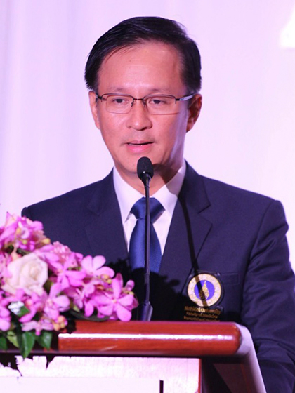 AChalermpong Chatdokmaiprai -
Associate professor in plastic surgery and Chief of department of surgery, Mahidol university Ramathibodi hospital